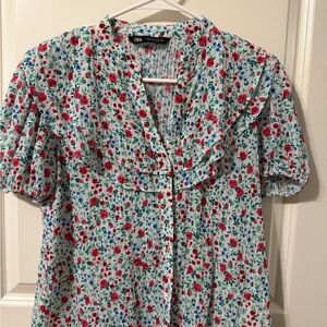 Zara Multicolor Floral Blouse with Puff Sleeves
